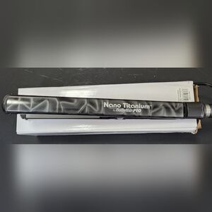 BaBylissPRO Nano Titanium Flat Iron